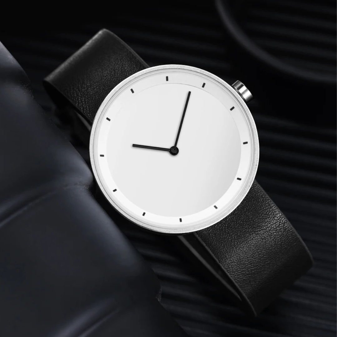 Classic Minimalist Men’s Watch with Leather Strap